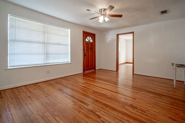 610 N Camden Street, Dublin, TX 76446