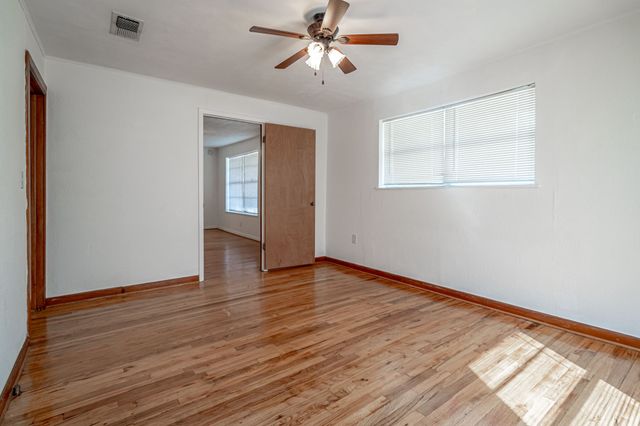 610 N Camden Street, Dublin, TX 76446