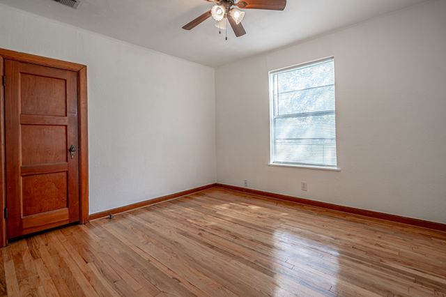 610 N Camden Street, Dublin, TX 76446
