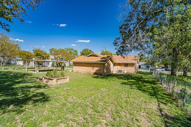 610 N Camden Street, Dublin, TX 76446