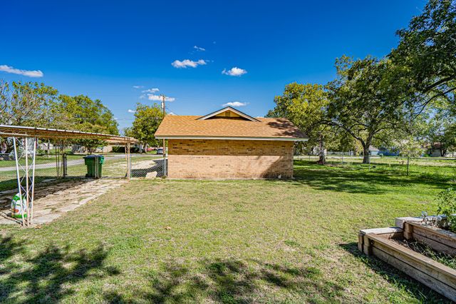 610 N Camden Street, Dublin, TX 76446