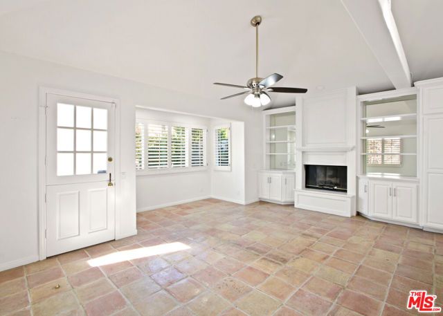 174 Flower Street, Costa Mesa, CA 92627