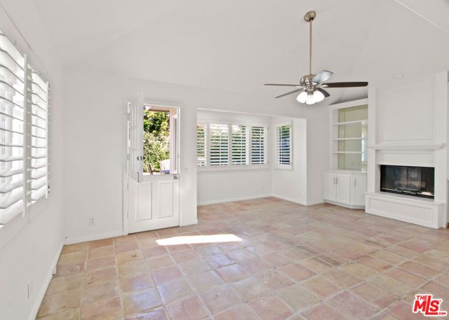 174 Flower Street, Costa Mesa, CA 92627