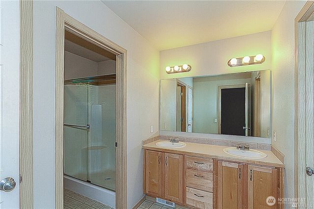 2422 Stafford Way, Bothell, WA 98012
