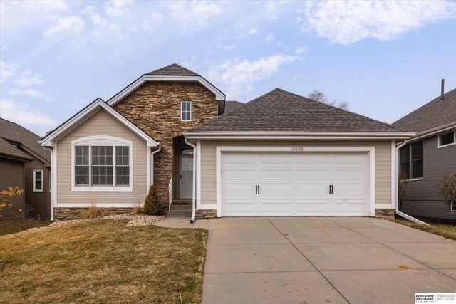 18886 Mayberry Plaza, Elkhorn, NE 68022