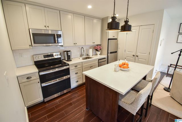 2009 9TH STREET, Tuscaloosa, AL 35401