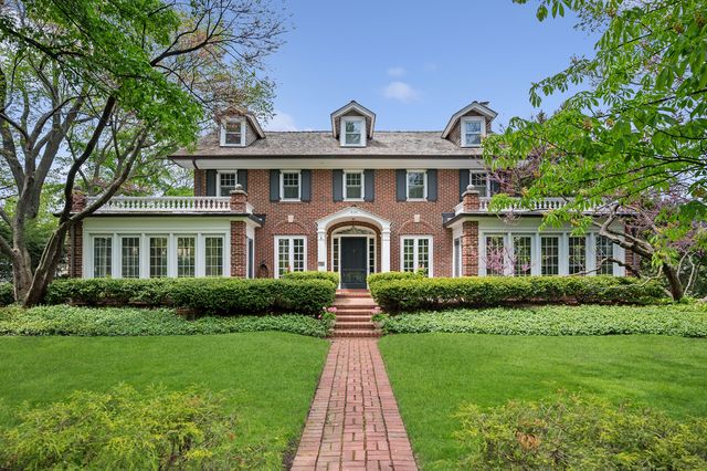 500 Maple Street, Winnetka, IL 60093