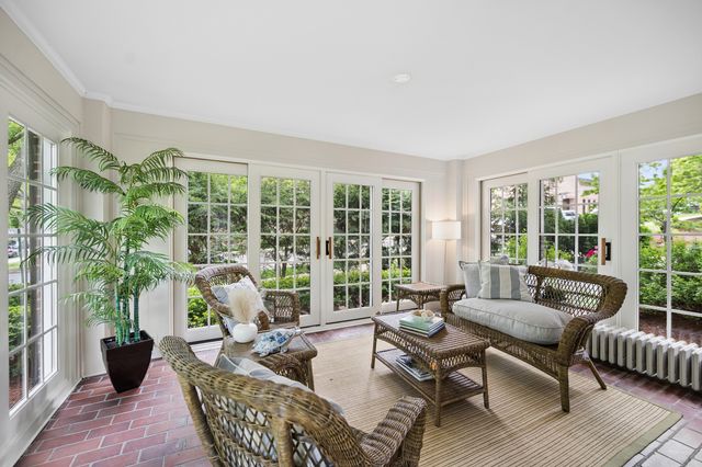 500 Maple Street, Winnetka, IL 60093
