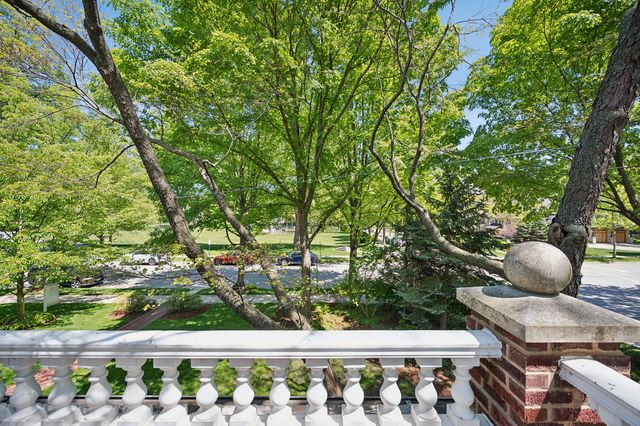 500 Maple Street, Winnetka, IL 60093