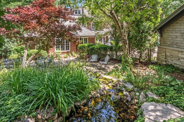 500 Maple Street, Winnetka, IL 60093