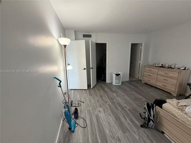 4174 Inverrary Dr 408, Lauderhill, FL 33319