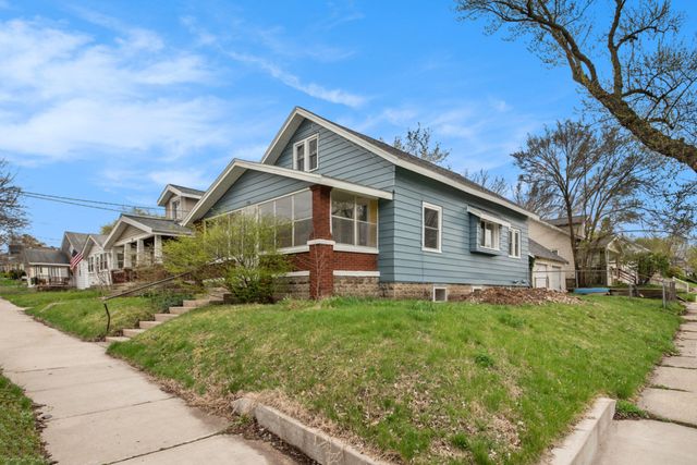 100 Knapp Street NE, Grand Rapids, MI 49505