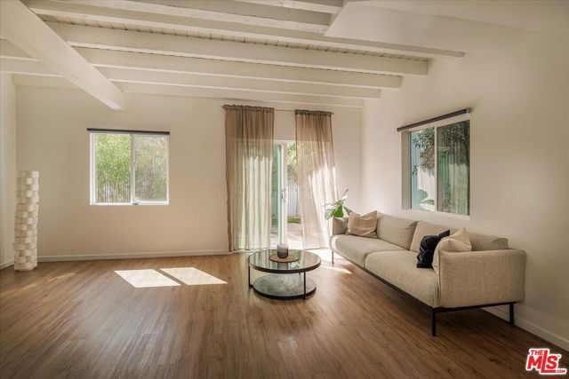3014 Finch Street, Los Angeles, CA 90039