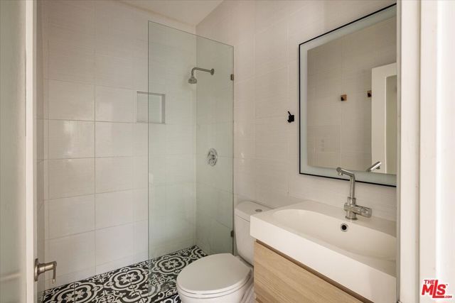 3014 Finch Street, Los Angeles, CA 90039