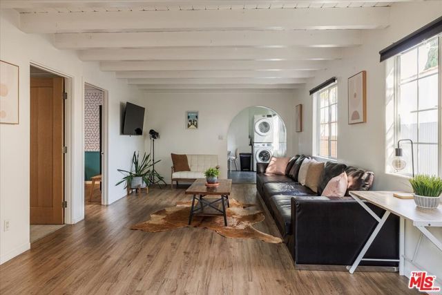 3014 Finch Street, Los Angeles, CA 90039