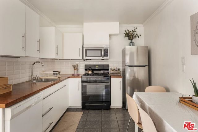 3014 Finch Street, Los Angeles, CA 90039