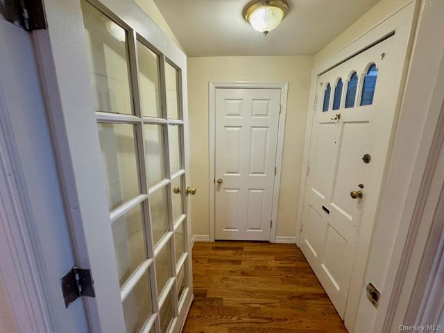 105 Burtis Street 1, Lynbrook, NY 11563