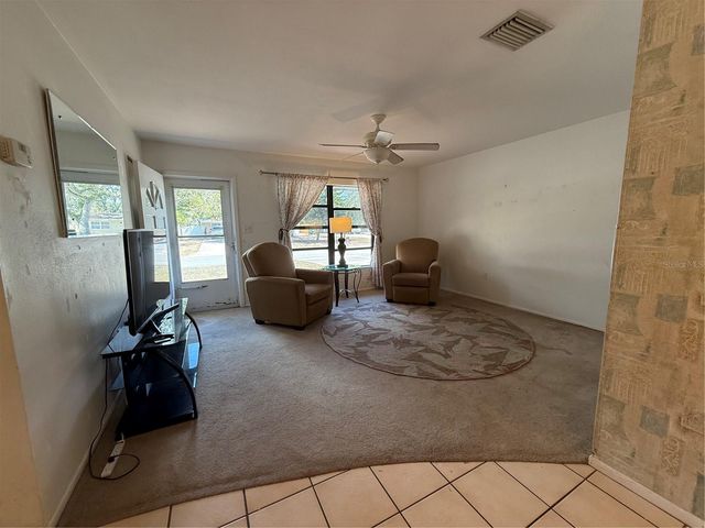 186 MIDWEST PARKWAY, Sarasota, FL 34232