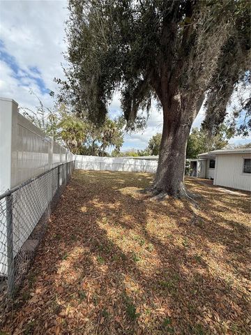 186 MIDWEST PARKWAY, Sarasota, FL 34232