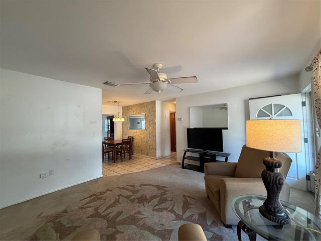 186 MIDWEST PARKWAY, Sarasota, FL 34232