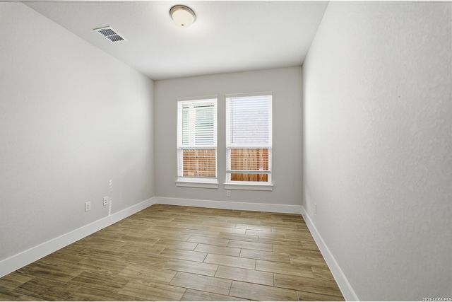 155 Hazel Way, Mico, TX 78066