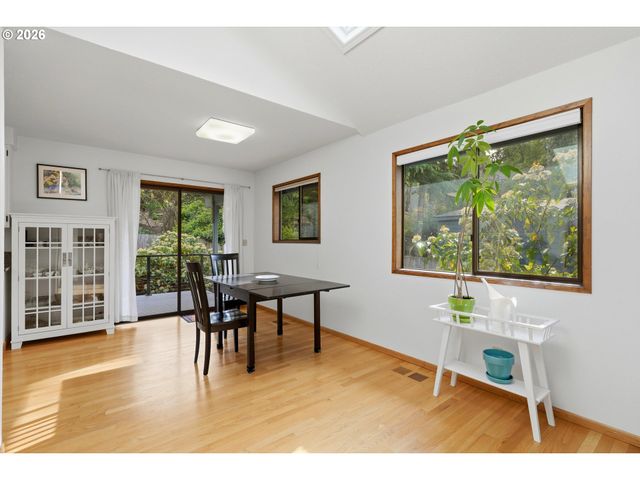 6565 APOLLO Rd, West Linn, OR 97068