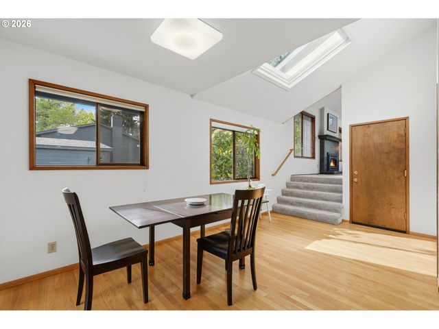 6565 APOLLO Rd, West Linn, OR 97068