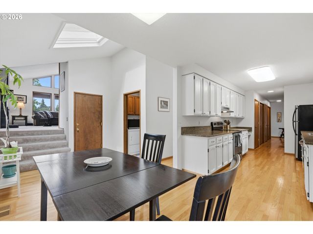 6565 APOLLO Rd, West Linn, OR 97068