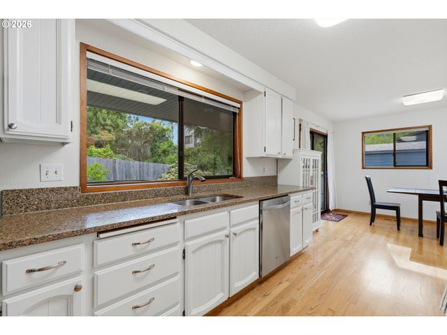 6565 APOLLO Rd, West Linn, OR 97068