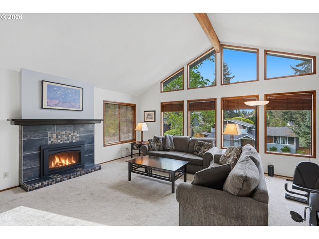 6565 APOLLO Rd, West Linn, OR 97068