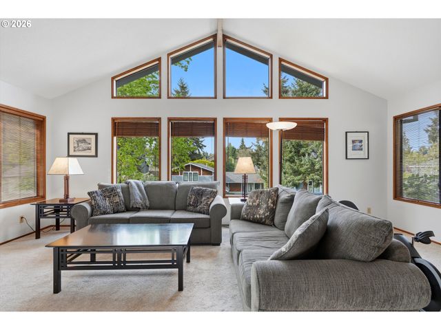 6565 APOLLO Rd, West Linn, OR 97068