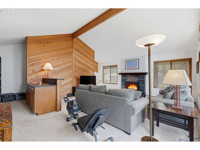 6565 APOLLO Rd, West Linn, OR 97068