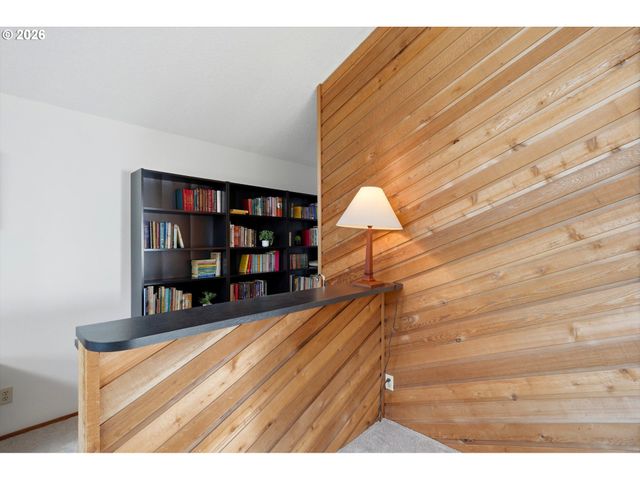 6565 APOLLO Rd, West Linn, OR 97068