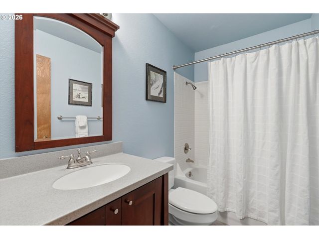 6565 APOLLO Rd, West Linn, OR 97068