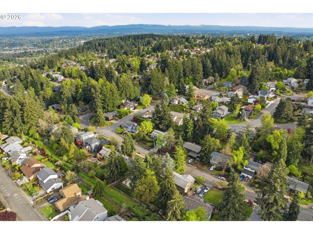 6565 APOLLO Rd, West Linn, OR 97068