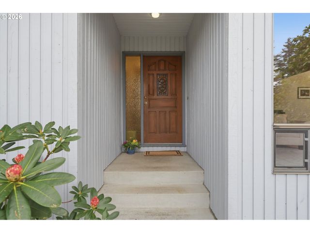 6565 APOLLO Rd, West Linn, OR 97068