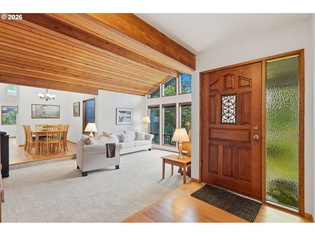 6565 APOLLO Rd, West Linn, OR 97068