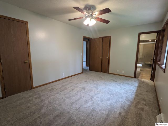 11517 Meredith Circle, Omaha, NE 68164