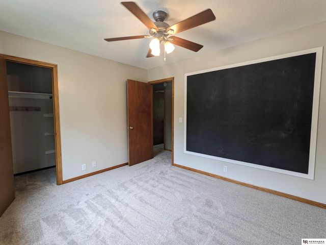 11517 Meredith Circle, Omaha, NE 68164