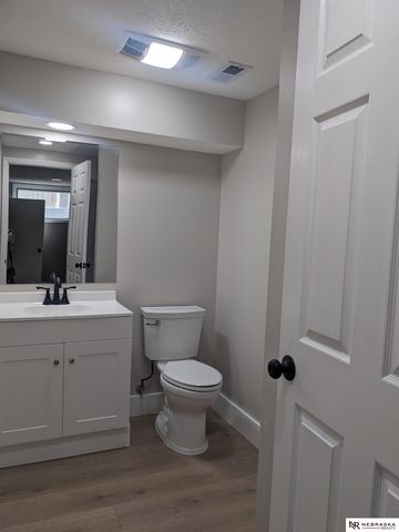 11517 Meredith Circle, Omaha, NE 68164