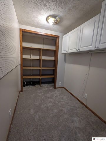 11517 Meredith Circle, Omaha, NE 68164