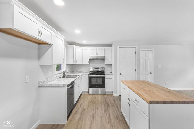 2411 Sunnyside Drive, Anderson, IN 46013