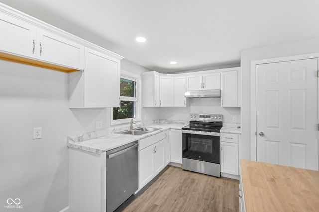 2411 Sunnyside Drive, Anderson, IN 46013