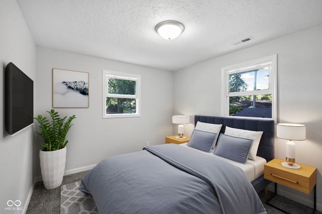 2411 Sunnyside Drive, Anderson, IN 46013