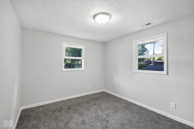 2411 Sunnyside Drive, Anderson, IN 46013