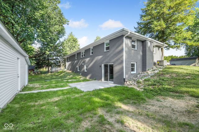 2411 Sunnyside Drive, Anderson, IN 46013