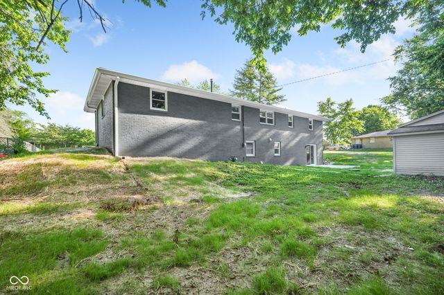 2411 Sunnyside Drive, Anderson, IN 46013