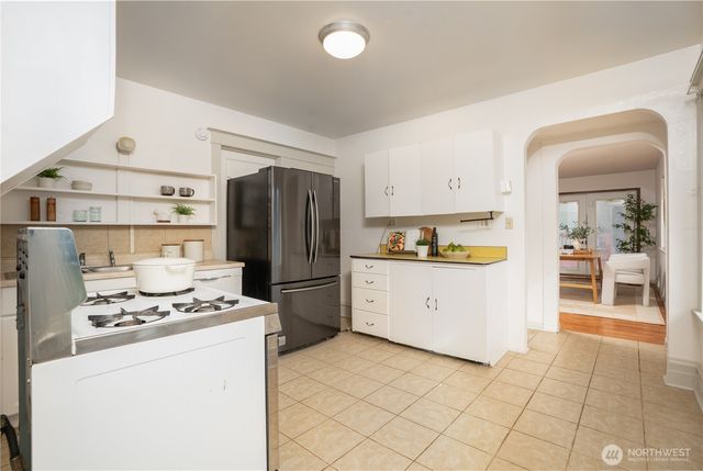 205 Brandywine Ave, Dupont, WA 98327