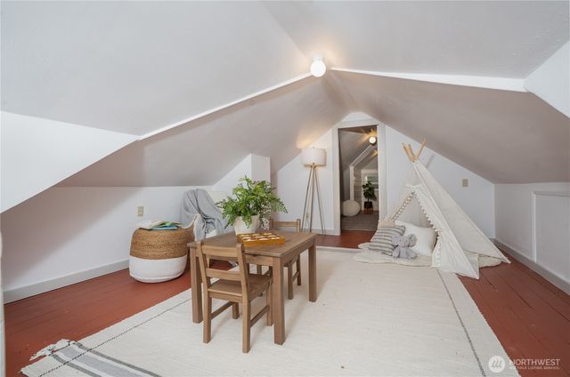 205 Brandywine Ave, Dupont, WA 98327