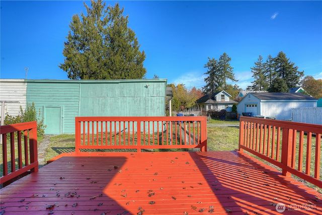 205 Brandywine Ave, Dupont, WA 98327